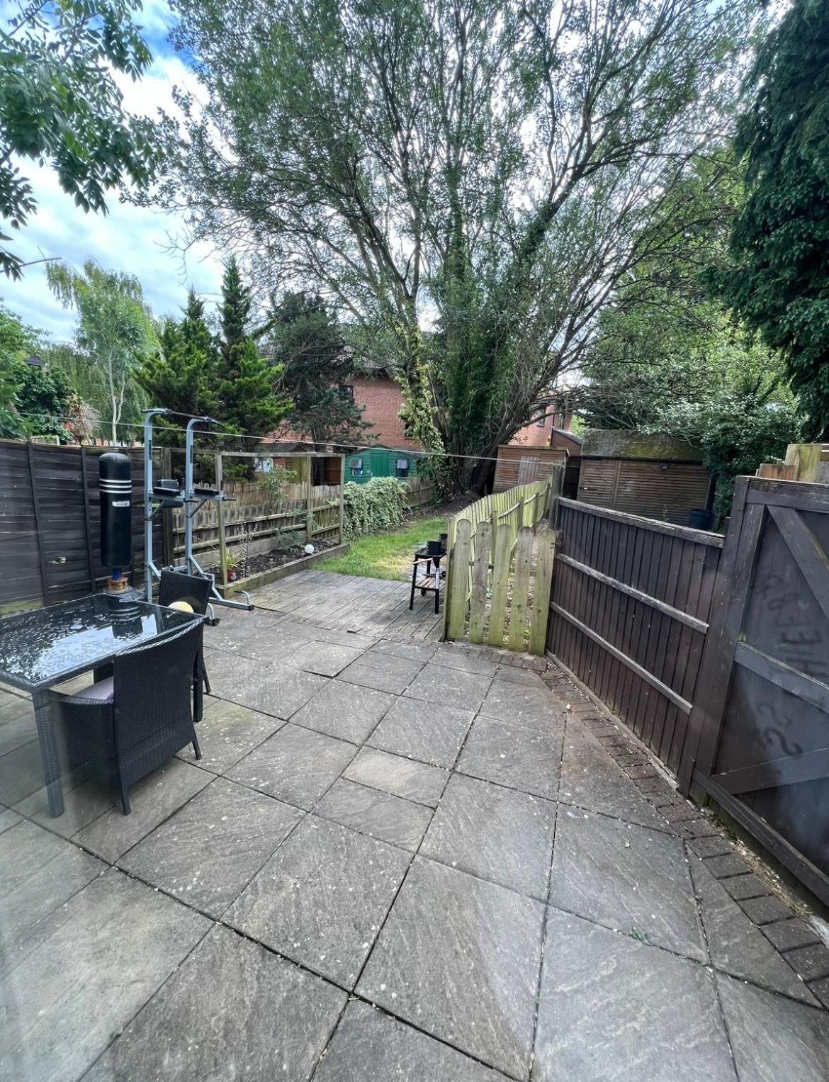 20Mins To Bakerst, Harry Potter & Wembley Stadium! Apartment Northwood  Exterior foto